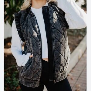 Katydid garment washed quilted cotton zip vest with ruffle XL